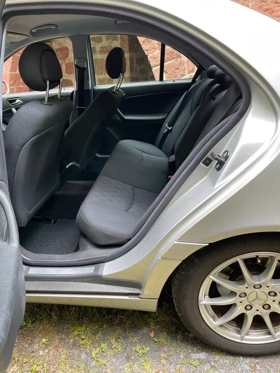 Gebraucht Mercedes C200 156 PS (114 kW) 2003 Limousine