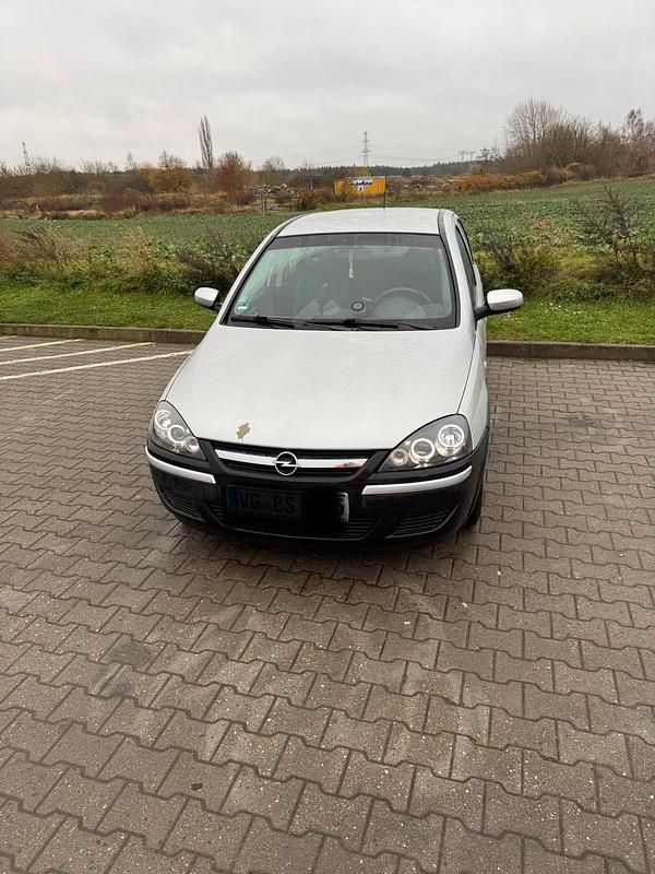 Silber Gebraucht 2005 Opel Corsa Kleinwagen | 1.100 € - Bild 1/4