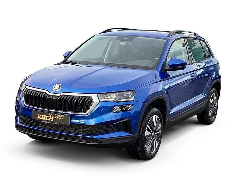 Neu Skoda Karoq 150 PS (110 kW) 2025 Moonweiss metallic SUV