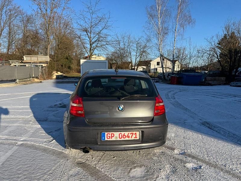 Gebraucht BMW 116 Advantage 122 PS (89 kW) 2008 Sparkling graphite metallic Kleinwagen