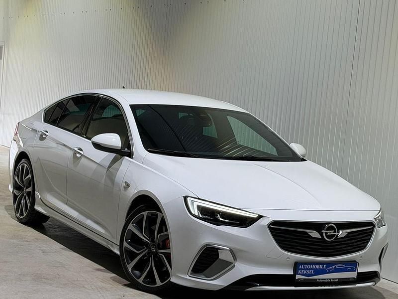 Gebraucht Opel Insignia 209 PS (153 kW) 2018 Weiß Kombi