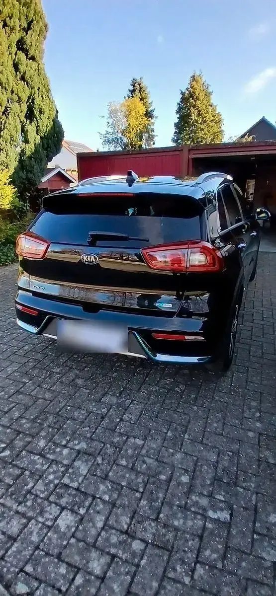 Gebraucht Kia Niro Vision 141 PS (103 kW) 2018 Schwarz SUV