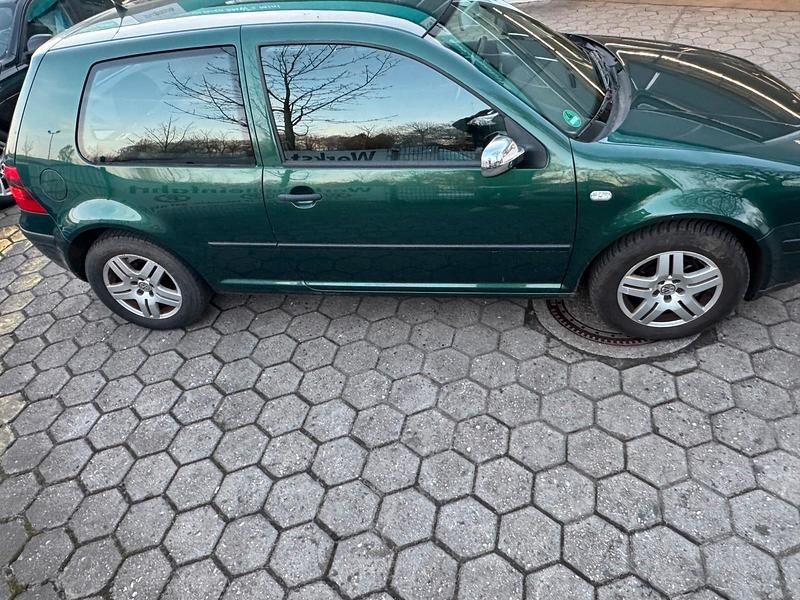 Gebraucht VW Golf IV 75 PS (55 kW) 2002 Grün Limousine
