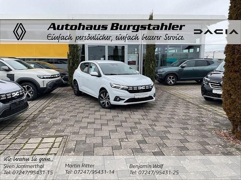 Neu Dacia Sandero Expression 101 PS (74 kW) 2025 Weiß Kleinwagen