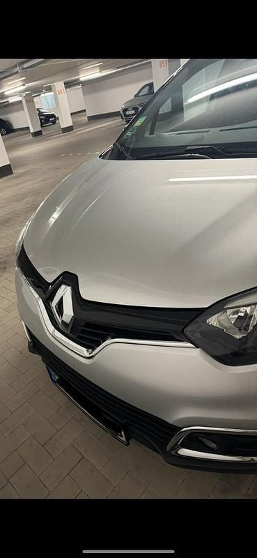 Silber Gebraucht 2017 Renault Captur SUV | 8.500 € (Superpreis) - Bild 1/4