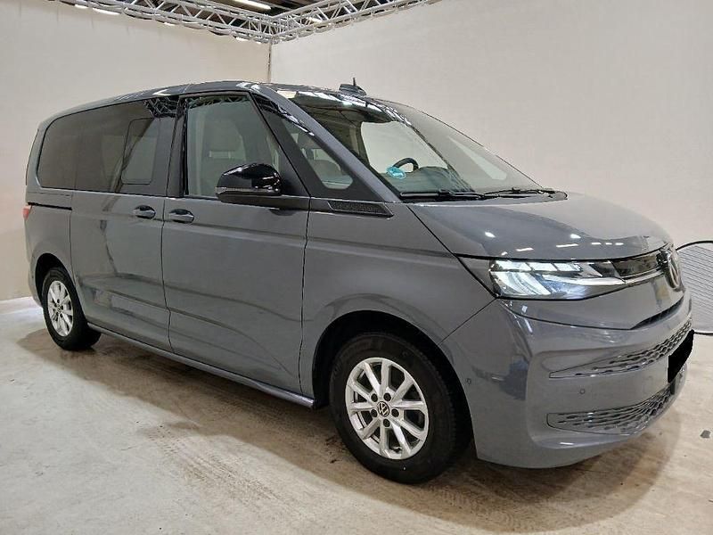 Gebraucht VW Multivan Life 150 PS (110 kW) 2024 Graukeine angabe Van