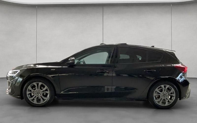 Gebraucht Ford Focus ST-Line X 155 PS (114 kW) 2024 Schwarz Limousine