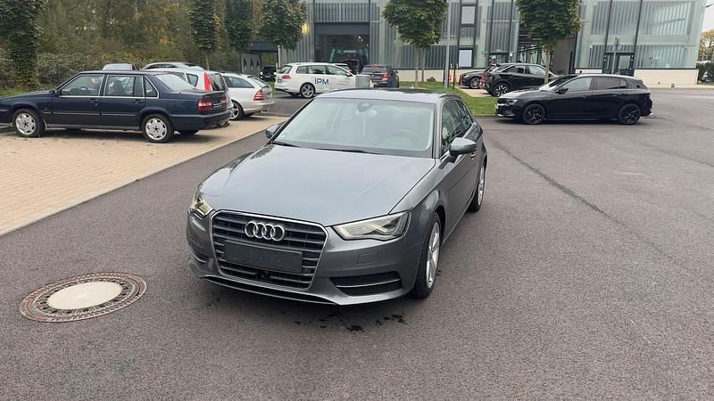 Gebraucht Audi A3 Ambition 122 PS (89 kW) 2013 Grau Kleinwagen