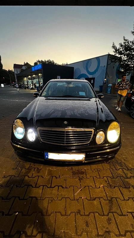 Gebraucht Mercedes E280 177 PS (130 kW) 2005 Schwarz Limousine