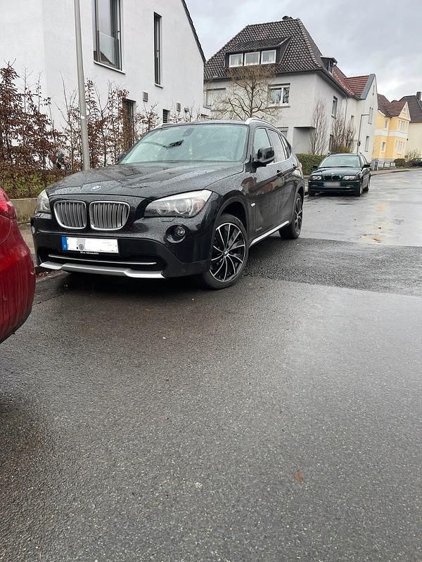 Gebraucht BMW X1 xLine 204 PS (150 kW) 2011 Schwarz SUV