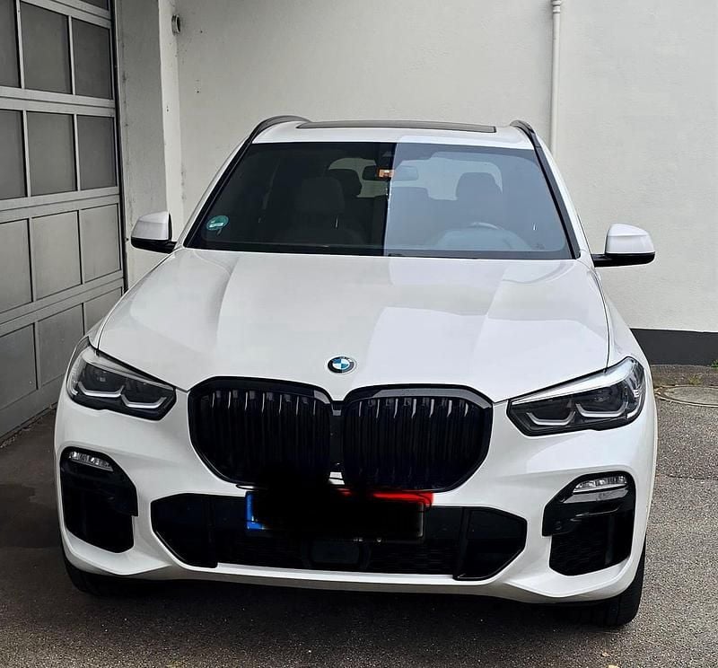 Weiß Gebraucht 2020 BMW X5 M Sport SUV | 49.000 € (Etwas zu teuer) - Bild 1/4