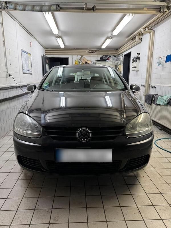 Gebraucht VW Golf IV 75 PS (55 kW) 2003 Schwarz Limousine