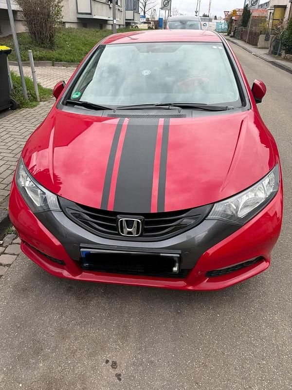 Gebraucht Honda Civic 141 PS (103 kW) 2012 Rot Limousine