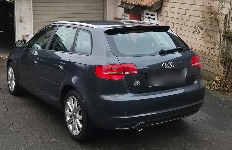Gebraucht Audi A3 S-Line 140 PS (102 kW) 2010 Grau Kleinwagen