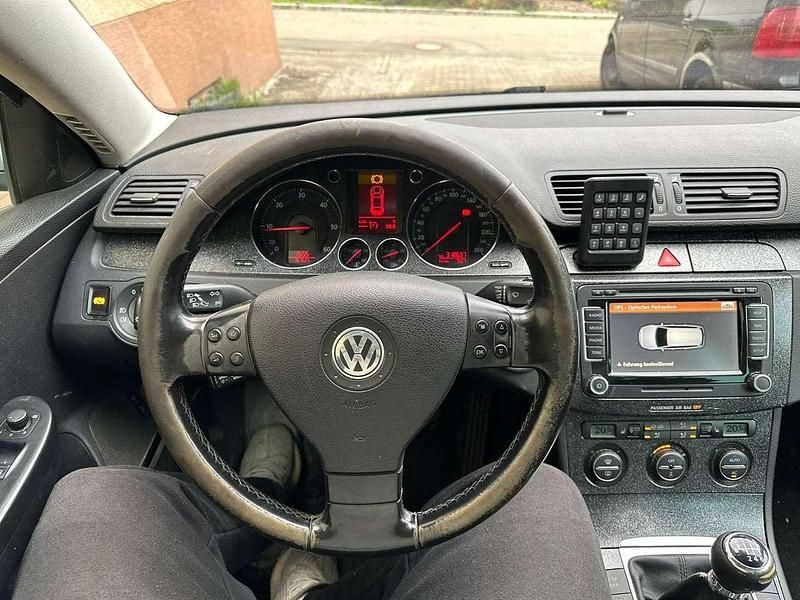 Gebraucht VW Passat 140 PS (102 kW) 2007 Limousine