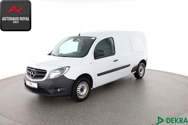 Weiß Gebraucht 2019 Mercedes Citan 111 Van / Kleinbus | 13.880 € (Fairer Preis) - Bild 1/4