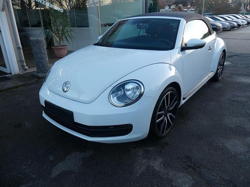 Gebraucht VW Beetle Cabriolet Basis 105 PS (77 kW) 2016 Weiß Cabrio
