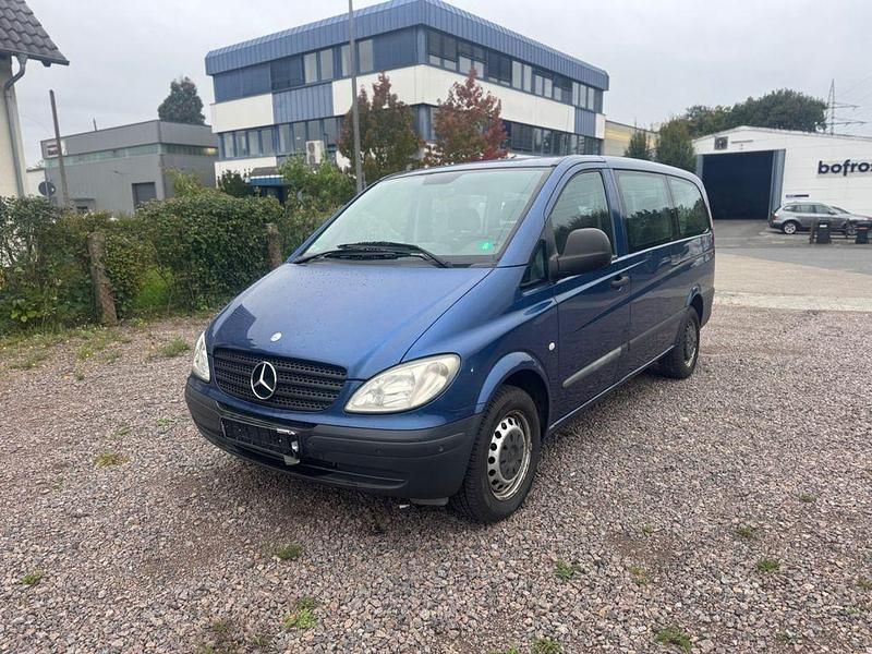 Blau Gebraucht 2005 Mercedes Vito Van / Kleinbus | 4.899 € (Fairer Preis) - Bild 1/4