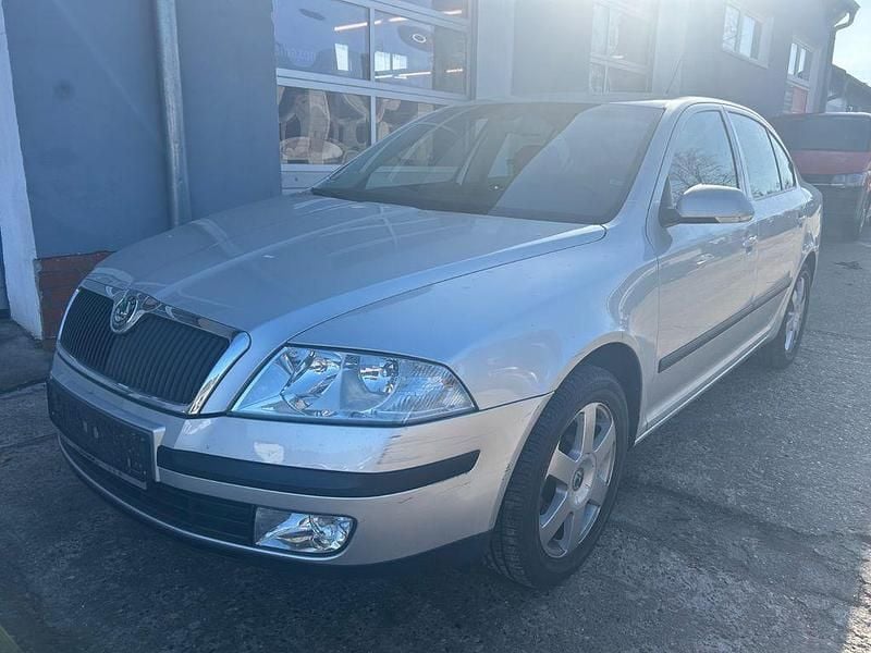 Gebraucht Skoda Octavia Elegance 116 PS (85 kW) 2008 Silber Limousine