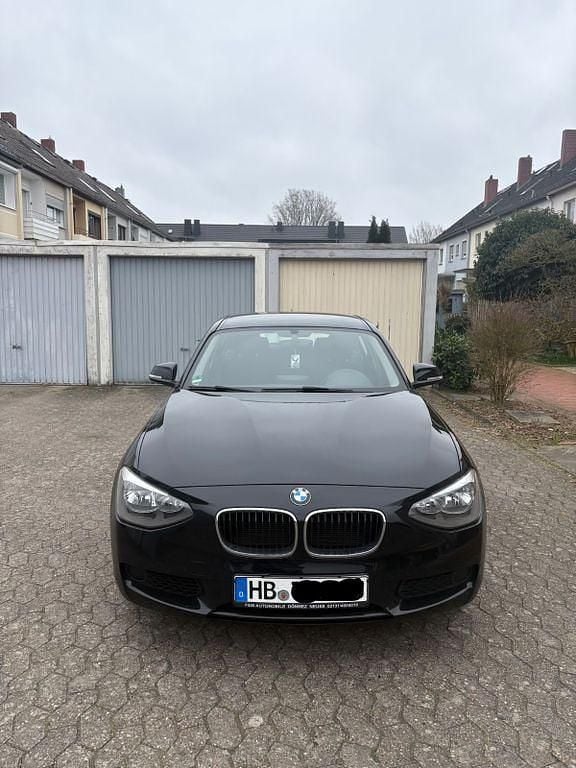 Gebraucht BMW 116 136 PS (100 kW) 2013 Schwarz Kleinwagen