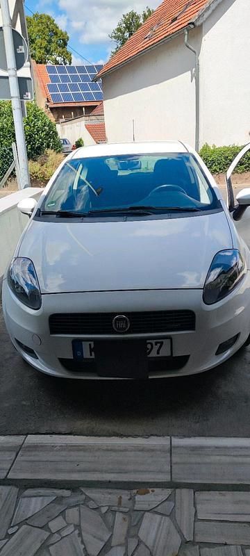Weiß Gebraucht 2009 Fiat Punto Kleinwagen | 3.400 € (Teuer) - Bild 1/4