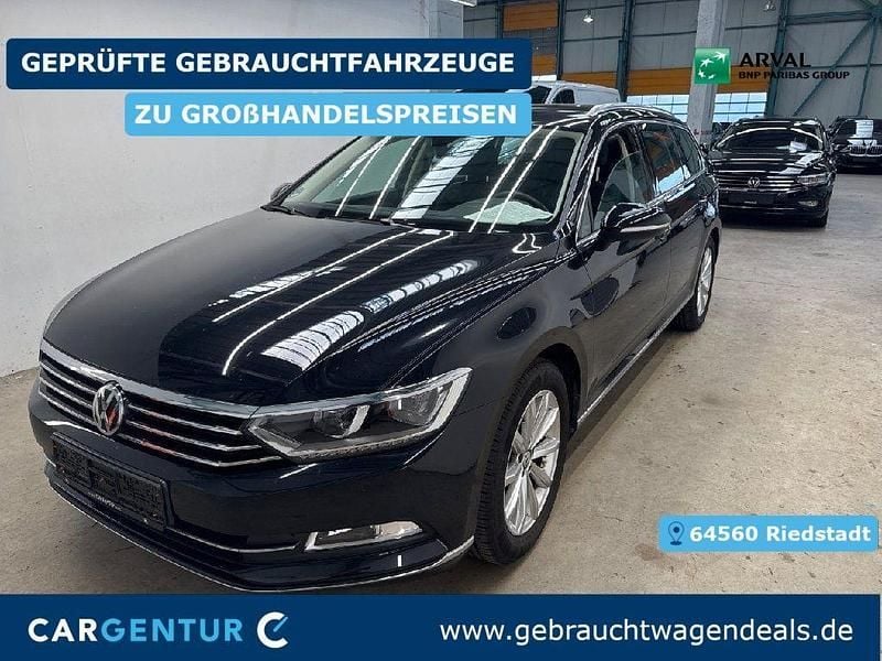 Deep black perleffekt Gebraucht 2019 VW Passat Highline Kombi | 19.290 € (Fairer Preis) - Bild 1/2
