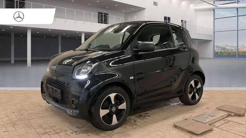 Gebraucht Smart ForTwo Coupé 60 kW (82 PS) 2021 Nachtschwarz Kleinwagen