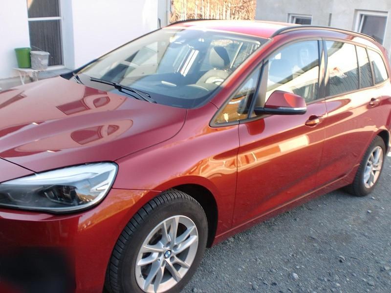 Gebraucht BMW 218 Advantage 140 PS (102 kW) 2020 Orange Kombi