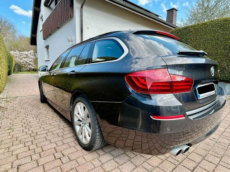 Usata BMW 520 184 CV (135 kW) 2014 Nero Station wagon