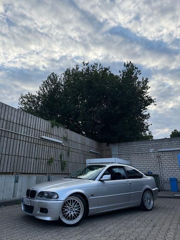 Silber Gebraucht 1999 BMW 323 Coupé | 6.000 € (Fairer Preis) - Bild 1/4