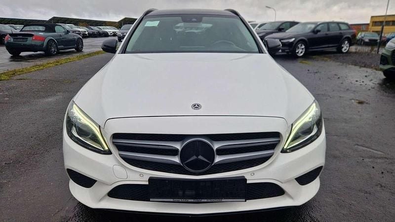 Gebraucht Mercedes C300 Avantgarde 245 PS (180 kW) 2019 Polarweiss Kombi