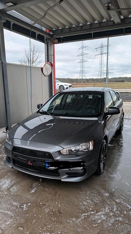 Silber Gebraucht 2009 Mitsubishi Lancer Limousine | 4.500 € (Fairer Preis) - Bild 1/4