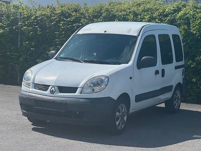 Usata Renault Kangoo 65 CV (47 kW) 2004 Bianco Monovolume
