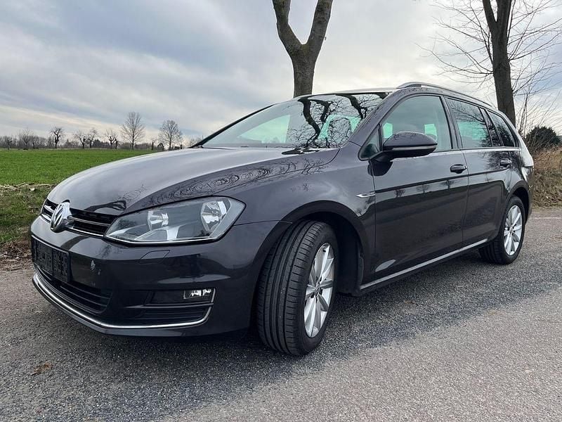 Gebraucht VW Golf VII LOUNGE 150 PS (110 kW) 2015 Violet Kombi