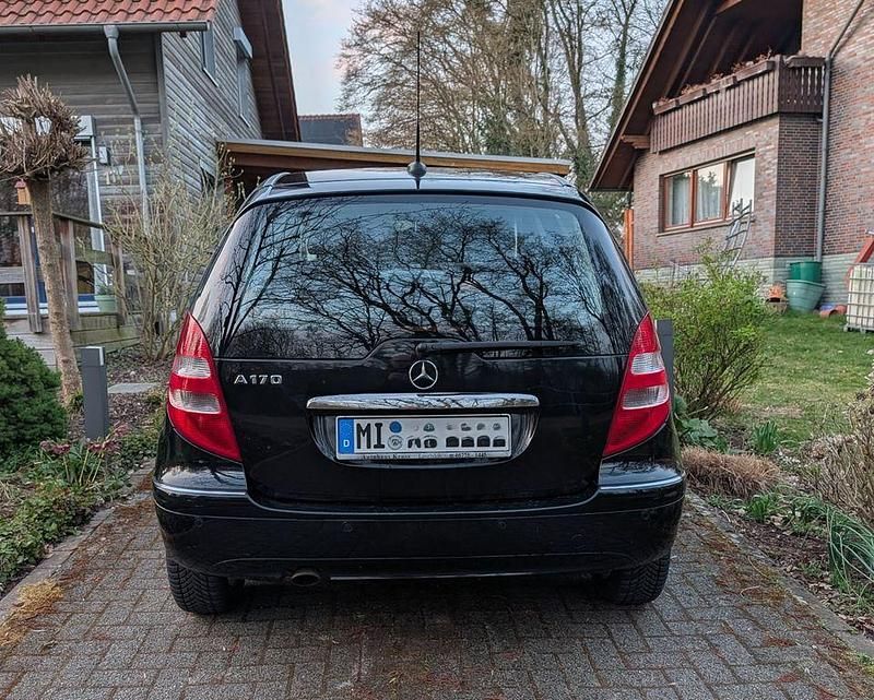 Gebraucht Mercedes A170 Elegance 116 PS (85 kW) 2005 Schwarz Van / Kleinbus