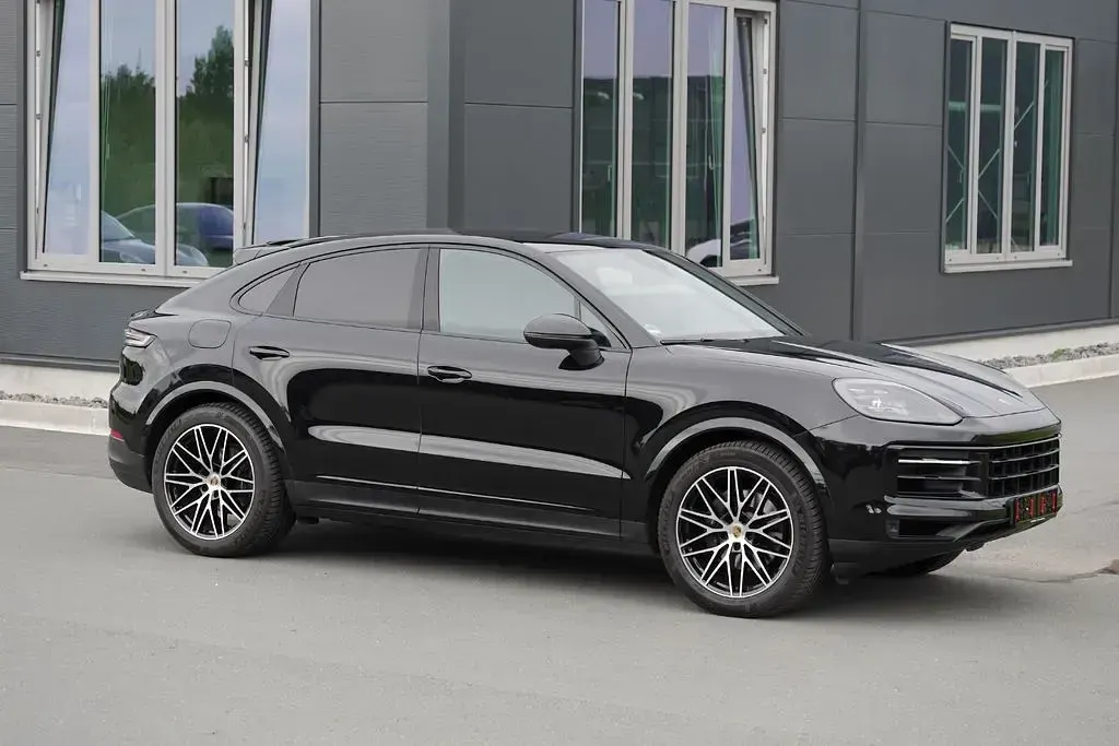 Gebraucht Porsche Cayenne Coupe 354 PS (260 kW) 2024 Schwarz Coupé