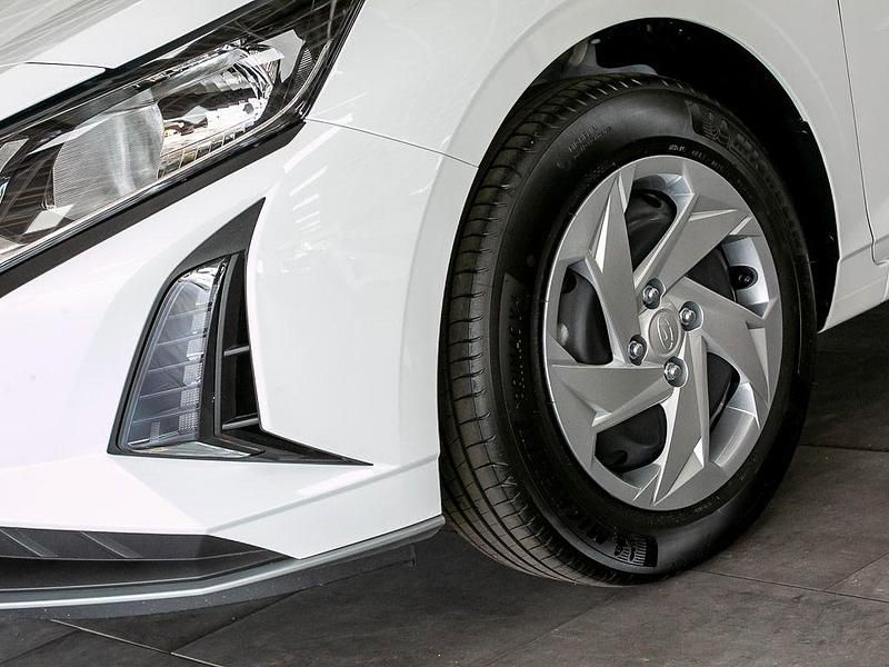 Neu Hyundai i20 Select 79 PS (58 kW) 2025 Weiß Kleinwagen
