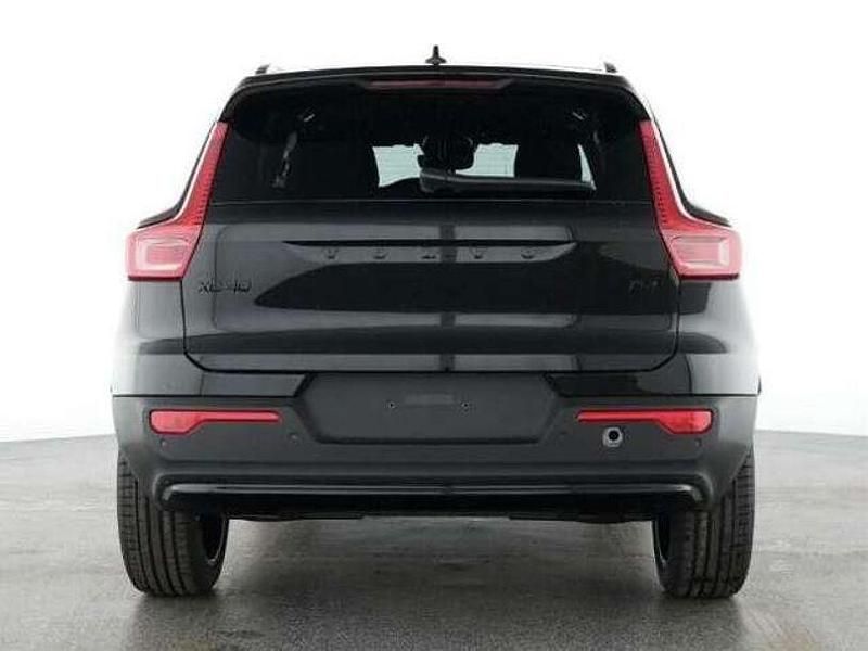 Gebraucht Volvo XC40 Plus 197 PS (144 kW) 2025 Onyx black / metallic SUV