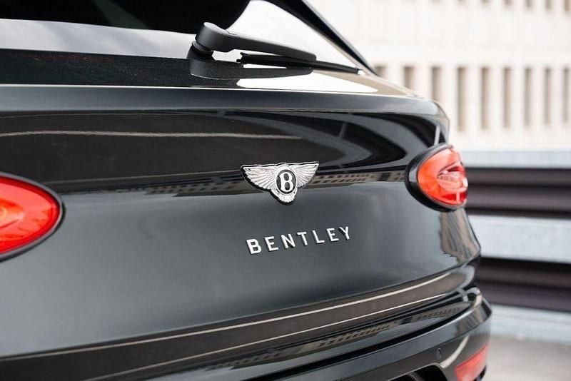 Grün Gebraucht 2023 Bentley Bentayga SUV | 208.000 € (Guter Preis) - Bild 1/4