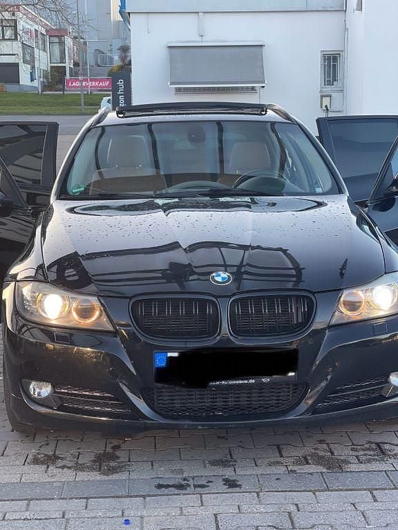 Gebraucht BMW 320 Efficient Dynamics 163 PS (119 kW) 2010 Schwarz Kombi