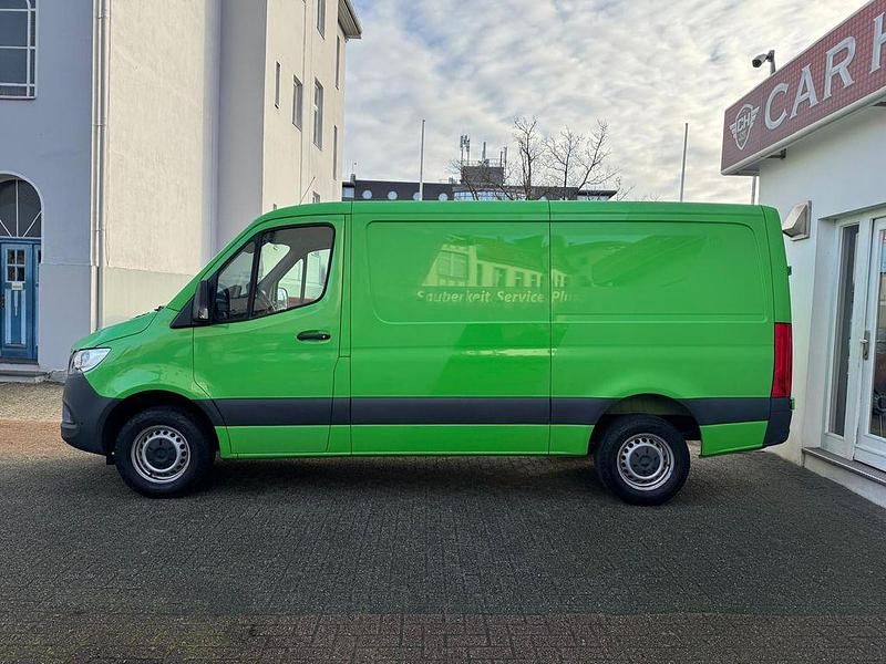 Gebraucht Mercedes Sprinter 170 PS (125 kW) 2021 Grün Van