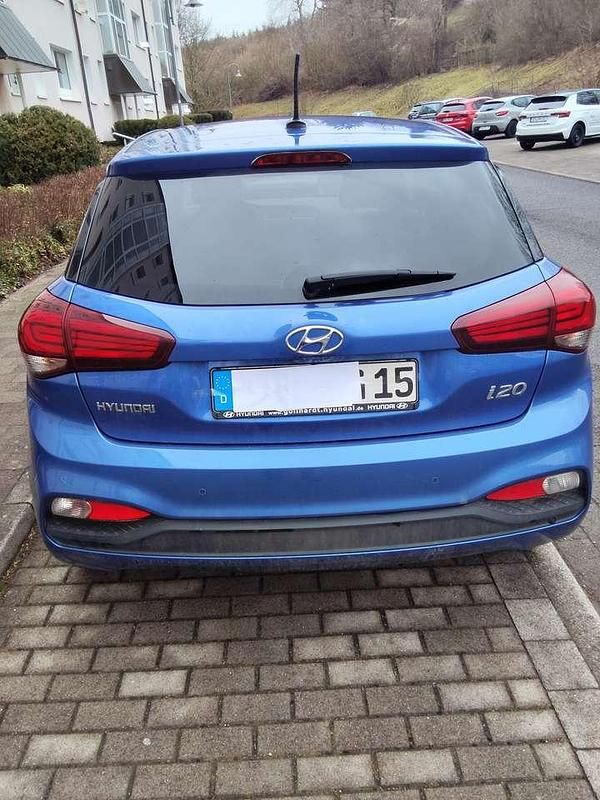 Gebraucht Hyundai i20 YES! 101 PS (74 kW) 2020 Blau Kleinwagen