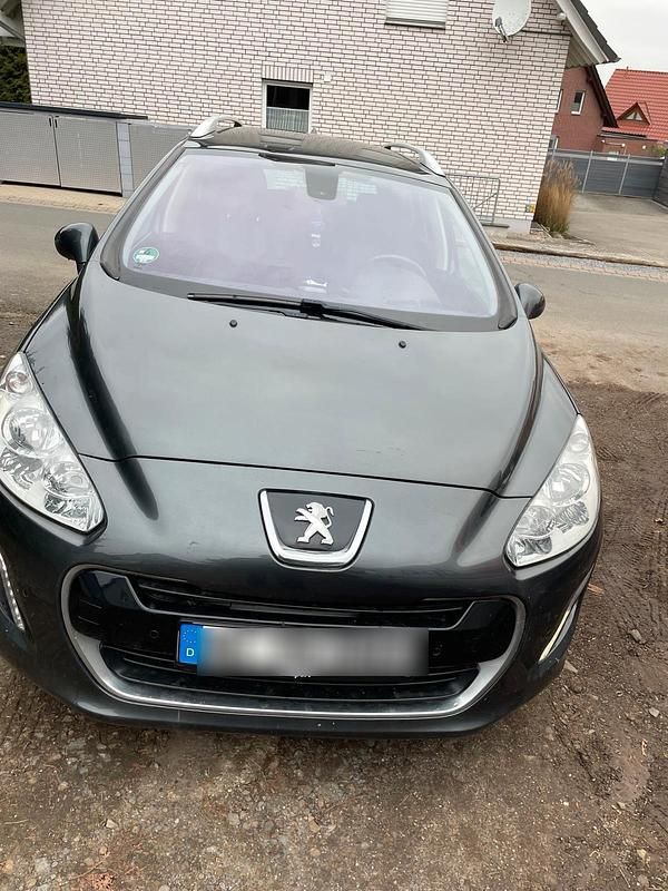 Gebraucht Peugeot 308 SW 150 PS (110 kW) 2012 Grau Kombi