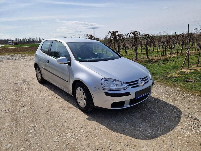 Gebraucht VW Golf V 75 PS (55 kW) 2004 Silber Kleinwagen
