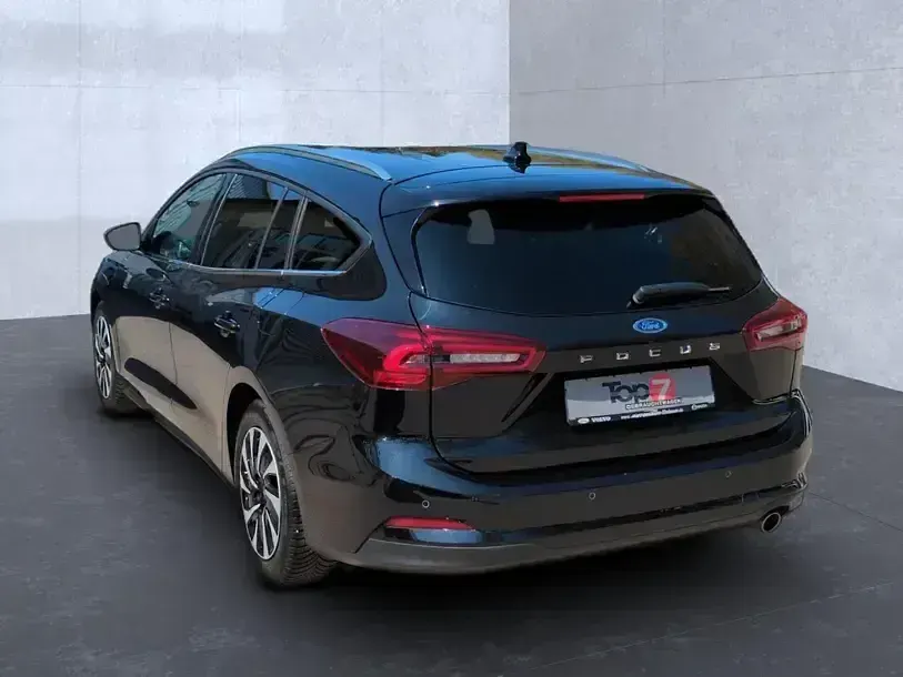 Usado Ford Focus Titanium 125 CV (91 kW) 2024 Negro Familiar
