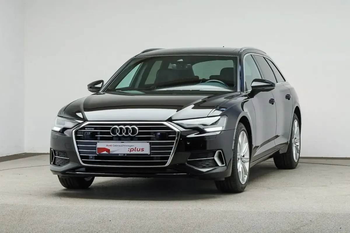 Gebraucht Audi A6 Sport 204 PS (150 kW) 2022 Mythosschwarz metallic Kombi