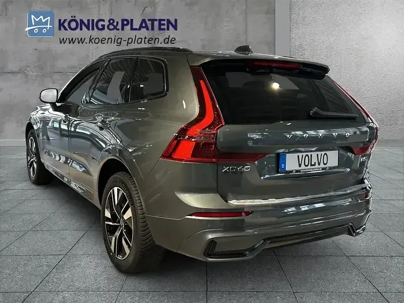 Usata Volvo XC60 Plus 250 CV (183 kW) 2026 Grigio SUV