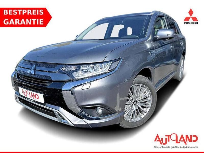 Silber Gebraucht 2021 Mitsubishi Outlander P-HEV SUV | 24.990 € (Fairer Preis) - Bild 1/4