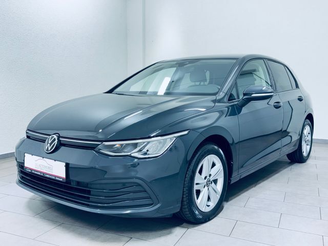 Grau Gebraucht 2022 VW Golf VIII Life Limousine | 19.480 € (Guter Preis) - Bild 1/4