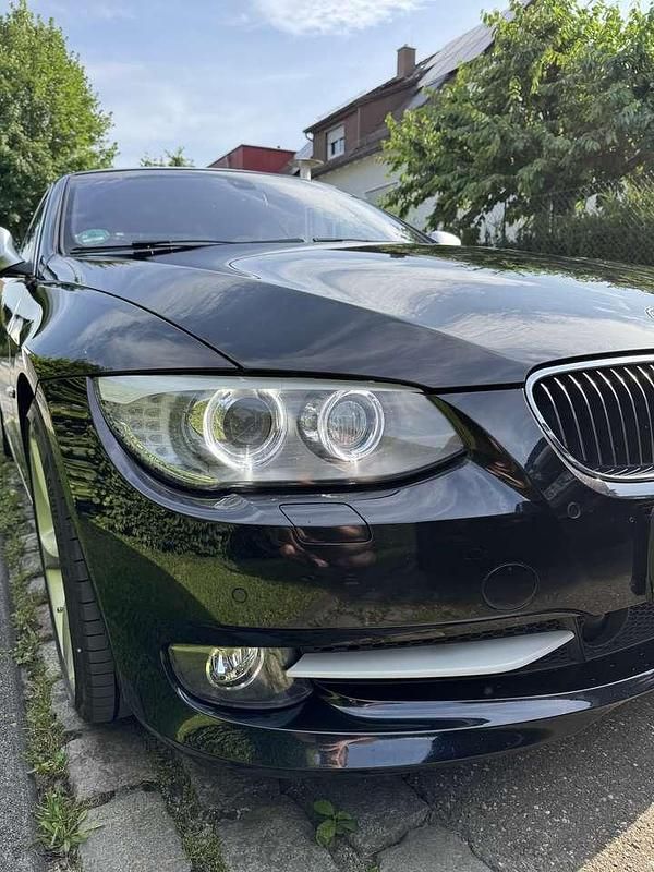 Gebraucht BMW 335 Cabriolet 306 PS (225 kW) 2012 Schwarz Cabrio